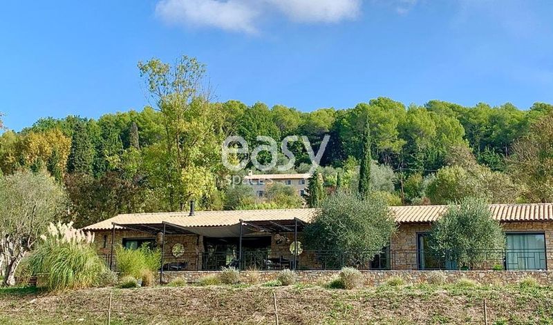 villa contemporaine pour shooting sur la cote d'azur